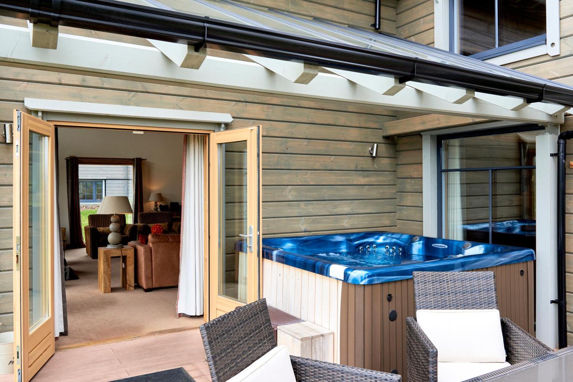 Hunter Lodges By Celtic Manor Newport Kültér fotó